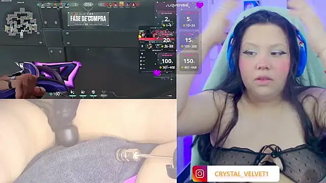 Snapshot of crystal7u7 chatting on 10/22/25, 08:41 crystal7u7 online show from 10/22/25, 08:41