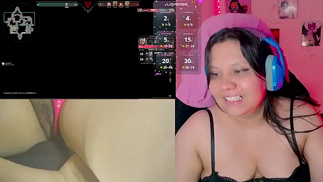 Snapshot of crystal7u7 chatting on 03/22/25, 12:49 crystal7u7 online show from 03/22/25, 12:49
