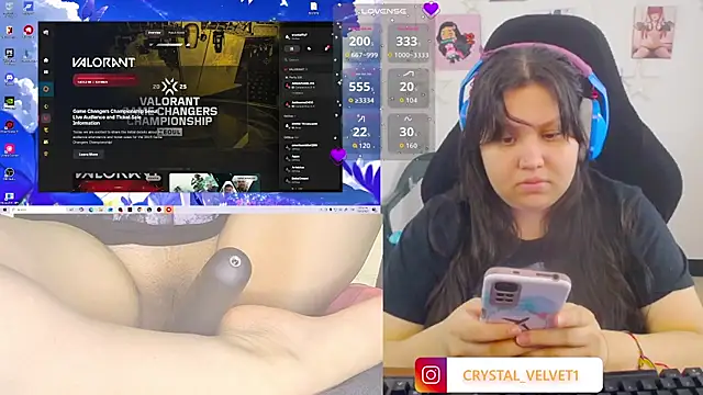 crystal7u7 online show from 10/28/25, 08:30