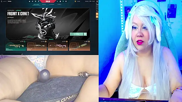 Snapshot of crystal7u7 chatting on 10/12/25, 06:53 crystal7u7 online show from 10/12/25, 06:53