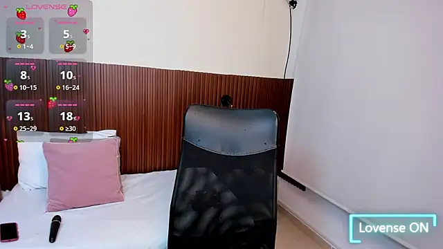 Aabby lee online show from 11/30/25, 07:36