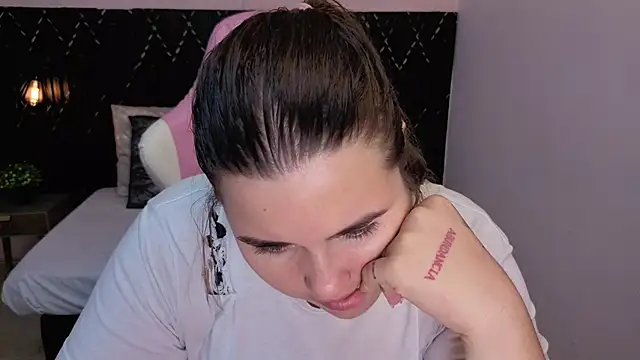 Aabby lee online show from 04/09/26, 07:31