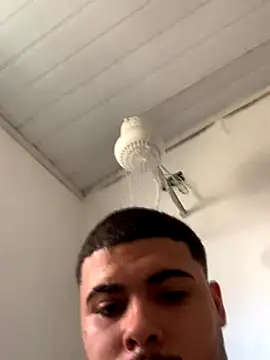 Snapshot of Casal_Safado_ chatting on 10/24/25, 05:34 Casal Safado  online show from 10/24/25, 05:34