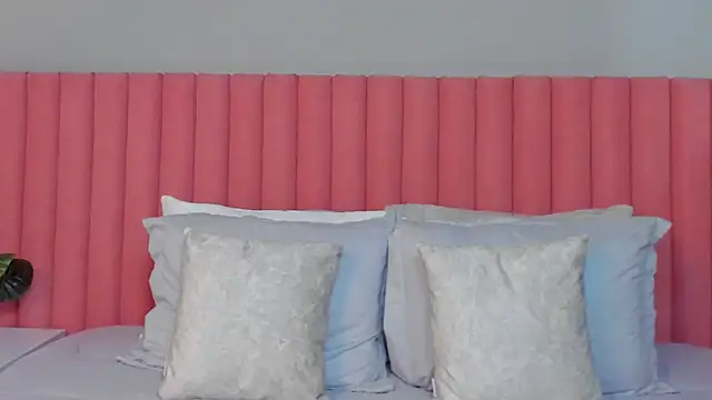 EmaSaenz online show from 03/24/26, 06:52