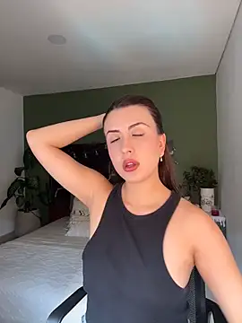 EmaSaenz online show from 03/11/26, 08:25