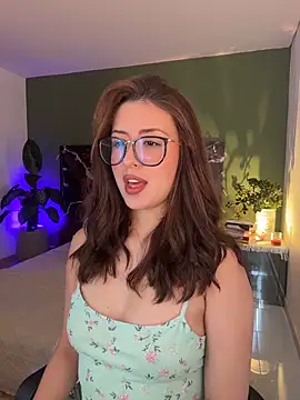 EmaSaenz online show from 03/18/26, 07:15