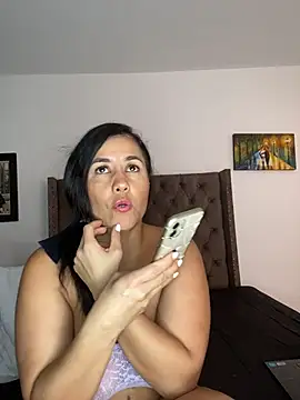 Snapshot of manuela_star chatting on 02/10/26, 06:40 manuela star online show from 02/10/26, 06:40