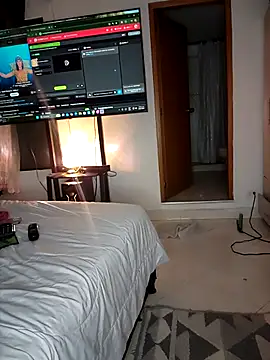 Snapshot of manuela_star chatting on 01/08/26, 11:55 manuela star online show from 01/08/26, 11:55