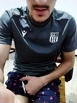 Zoro 23cm online show from 11/18/25, 09:29