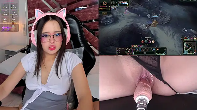 Ashley sa online show from 12/15/25, 05:35