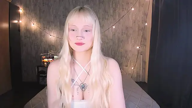 MariaMango online show from 11/30/25, 11:49