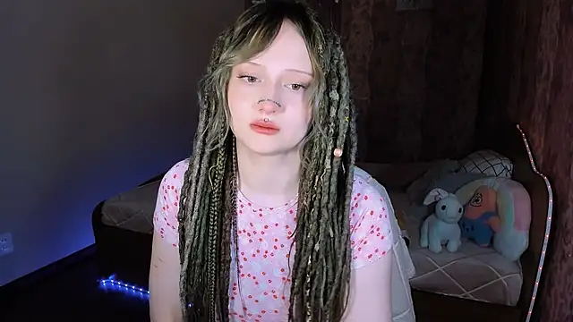 Snapshot of MariaMango chatting on 07/05/26, 12:59 MariaMango online show from 07/05/26, 12:59