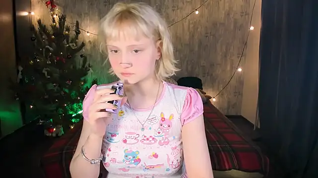 MariaMango online show from 12/22/25, 04:34