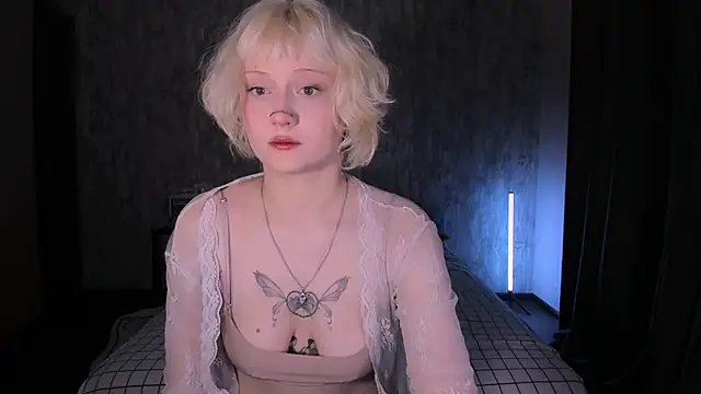 MariaMango online show from 10/11/25, 01:06