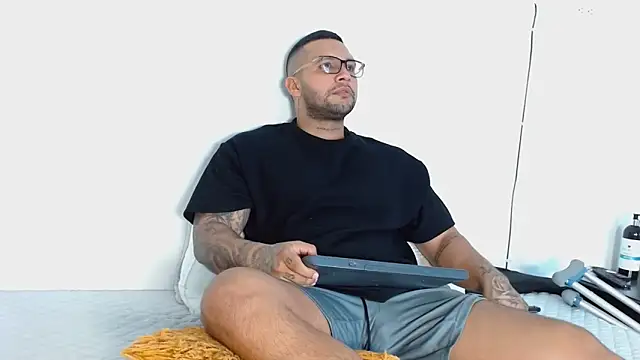 frank myles online show from 05/01/26, 11:54