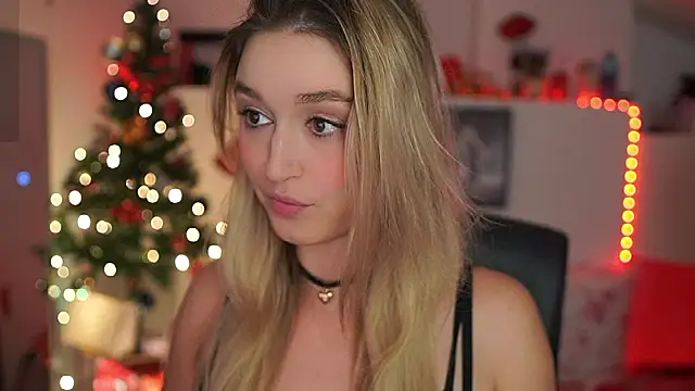 Alexis   Texas online show from 12/21/25, 07:37