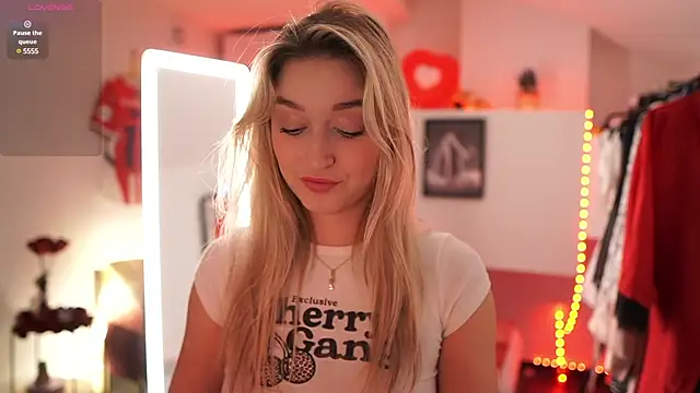 Alexis   Texas online show from 02/28/25, 10:17