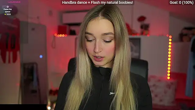 Alexis   Texas online show from 10/24/25, 06:07