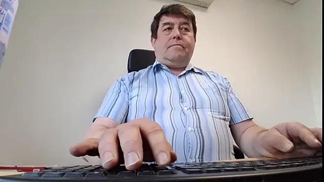 Snapshot of sympatrique chatting on 06/08/26, 08:04 sympatrique online show from 06/08/26, 08:04