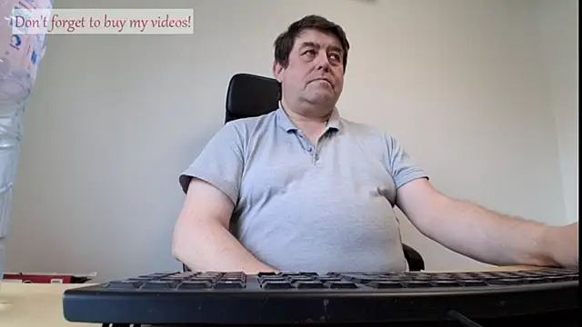 Snapshot of sympatrique chatting on 06/17/26, 07:41 sympatrique online show from 06/17/26, 07:41