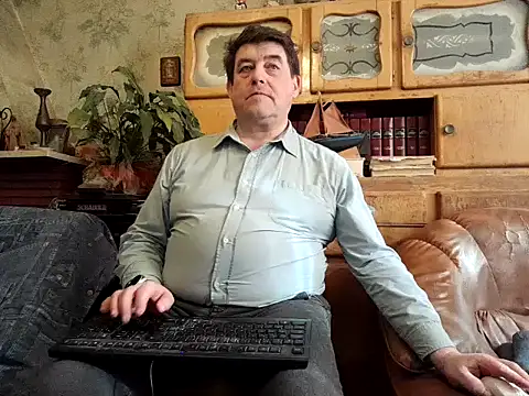 sympatrique online show from 02/17/25, 12:05