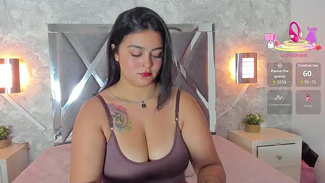 Snapshot of alina_stark chatting on 01/17/26, 08:01 alina stark online show from 01/17/26, 08:01