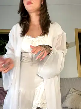 HumbleJess online show from 10/06/25, 03:13