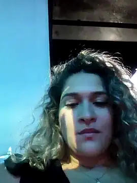Sara smiiith211 online show from 03/22/25, 03:20