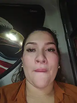 Sara smiiith211 online show from 05/23/26, 12:53