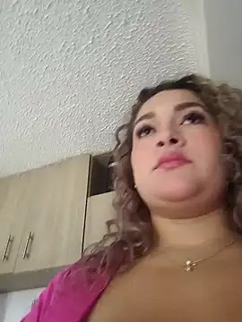 Sara smiiith211 online show from 02/22/26, 02:19