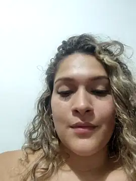 Sara smiiith211 online show from 03/03/25, 12:12