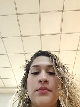 Sara smiiith211 online show from 03/16/25, 12:45