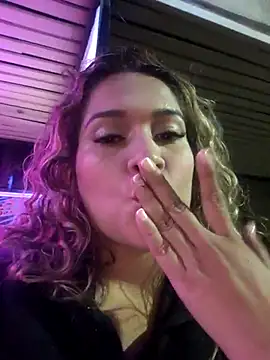 Sara smiiith211 online show from 03/21/25, 03:44