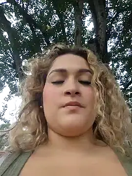 Sara smiiith211 online show from 01/15/26, 08:23