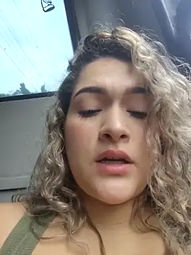 Sara smiiith211 online show from 03/06/26, 04:24