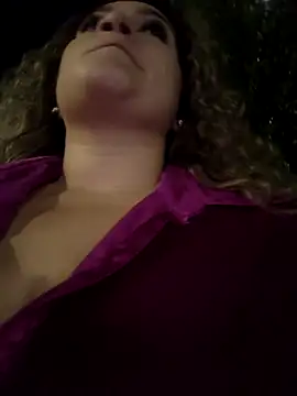 Sara smiiith211 online show from 05/29/26, 05:24