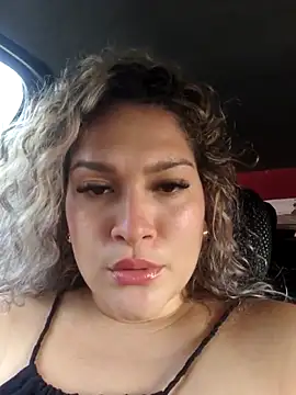 Sara smiiith211 online show from 02/15/26, 10:09