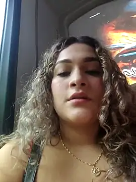 Sara smiiith211 online show from 03/19/26, 04:07