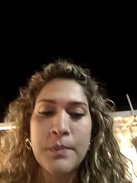 Sara smiiith211 online show from 02/09/25, 03:11