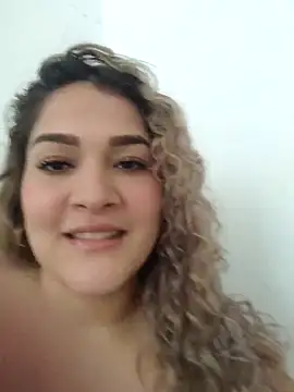 Sara smiiith211 online show from 03/11/26, 03:28