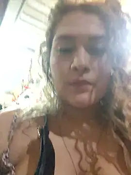 Sara smiiith211 online show from 01/07/26, 11:43