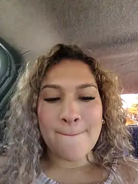 Sara smiiith211 online show from 02/16/26, 07:01