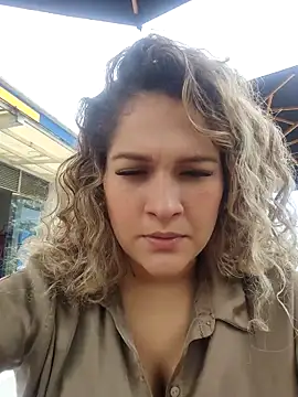 Sara smiiith211 online show from 03/13/25, 07:39