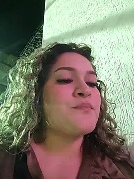 Sara smiiith211 online show from 05/26/26, 01:58