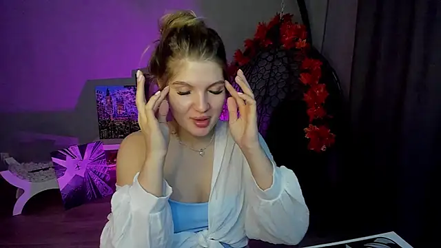 lily williamss online show from 09/28/25, 12:17