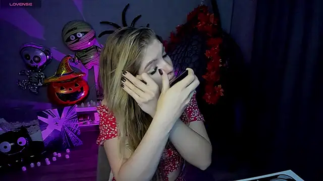 lily williamss online show from 10/18/25, 12:23