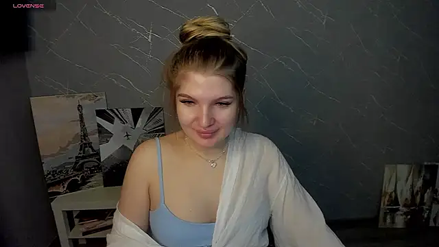 lily williamss online show from 03/08/26, 02:04