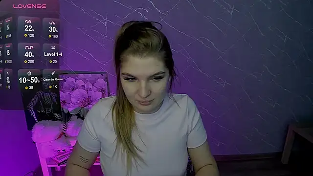 lily williamss online show from 05/17/26, 01:00