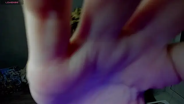 lily williamss online show from 12/21/25, 12:07