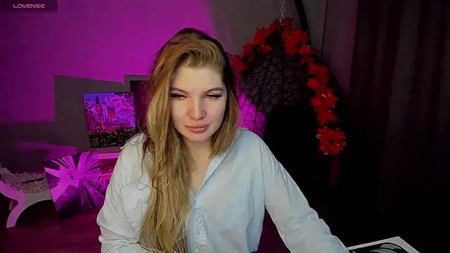 lily williamss online show from 09/14/25, 12:11